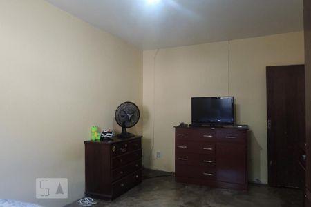 Casa à venda com 420m², 3 quartos e 2 vagasEdícula