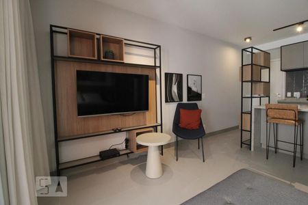Sala de kitnet/studio à venda com 1 quarto, 42m² em Campo Belo, São Paulo