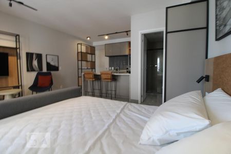 Quarto de kitnet/studio à venda com 1 quarto, 42m² em Campo Belo, São Paulo