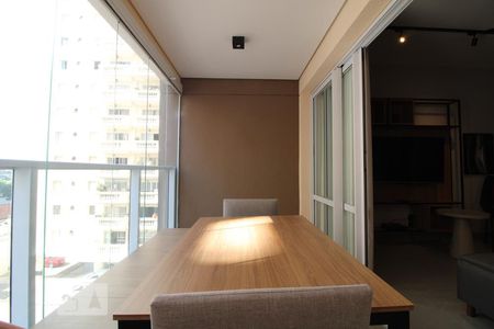 Varanda de kitnet/studio à venda com 1 quarto, 42m² em Campo Belo, São Paulo