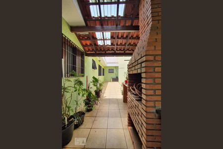 Casa à venda com 260m², 4 quartos e 5 vagasChurrasqueira