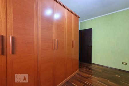 Casa à venda com 260m², 4 quartos e 5 vagasQuarto 2