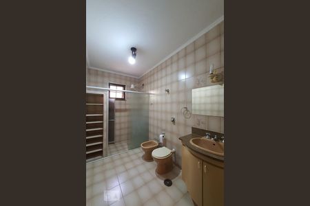 Casa à venda com 260m², 4 quartos e 5 vagasBanheiro