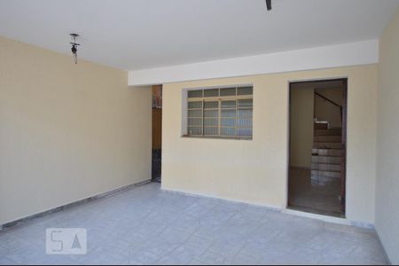 Garagem de casa para alugar com 2 quartos, 150m² em Chácara Califórnia, São Paulo