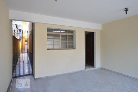 Garagem de casa para alugar com 2 quartos, 150m² em Chácara Califórnia, São Paulo
