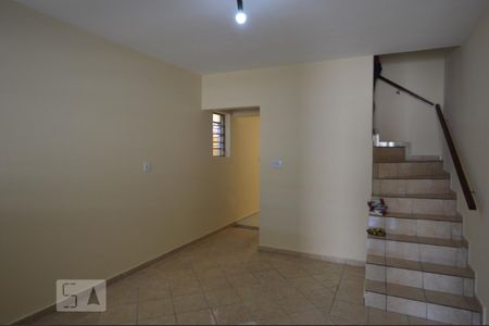 Sala de casa para alugar com 2 quartos, 150m² em Chácara Califórnia, São Paulo