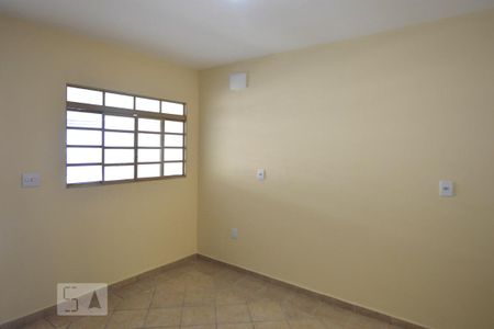 Sala de casa para alugar com 2 quartos, 150m² em Chácara Califórnia, São Paulo