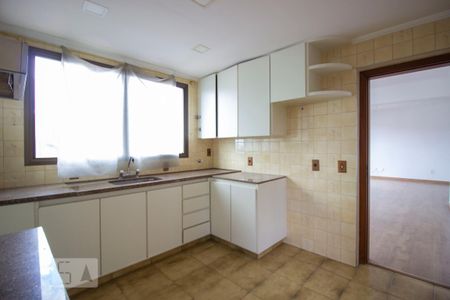 Apartamento para alugar com 180m², 3 quartos e 3 vagasCozinha