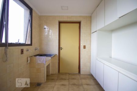 Apartamento para alugar com 180m², 3 quartos e 3 vagasÁrea de Serviço