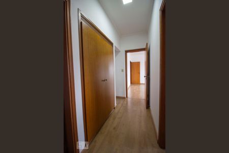 Apartamento para alugar com 180m², 3 quartos e 3 vagasCorredor