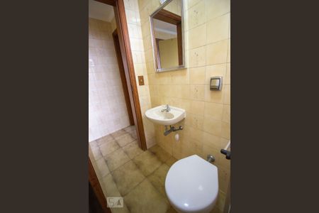 Apartamento para alugar com 180m², 3 quartos e 3 vagasBanheiro de Serviço