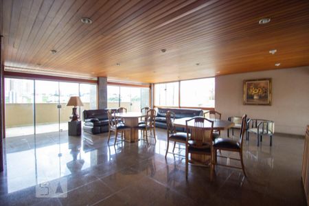Apartamento para alugar com 180m², 3 quartos e 3 vagasÁrea comum - Salão de festas