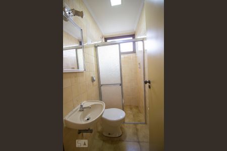 Apartamento para alugar com 180m², 3 quartos e 3 vagasBanheiro de Serviço
