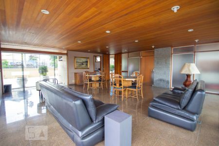 Apartamento para alugar com 180m², 3 quartos e 3 vagasÁrea comum - Salão de festas