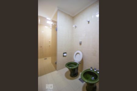 Apartamento para alugar com 180m², 3 quartos e 3 vagasBanheiro da Suíte