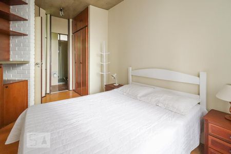 Quarto Suíte de apartamento para alugar com 1 quarto, 60m² em Funcionários, Belo Horizonte