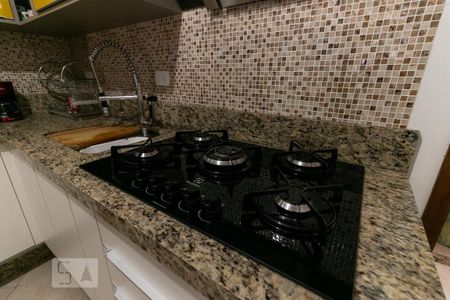 Casa de condomínio à venda com 60m², 2 quartos e 1 vagaCozinha