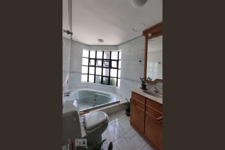 Apartamento à venda com 168m², 3 quartos e 2 vagasBanheiro da Suíte