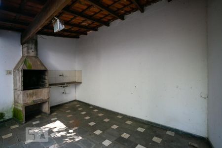 Casa à venda com 320m², 4 quartos e 6 vagas Casa à venda com 320m², 4 quartos e 6 vagasChurrasqueira