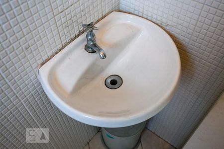 Casa à venda com 320m², 4 quartos e 6 vagas Casa à venda com 320m², 4 quartos e 6 vagasBanheiro de serviço