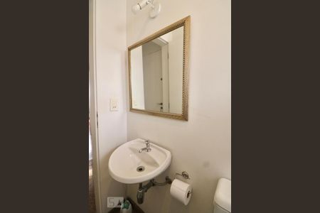 Apartamento à venda com 200m², 3 quartos e 3 vagasBanheiro de Serviço