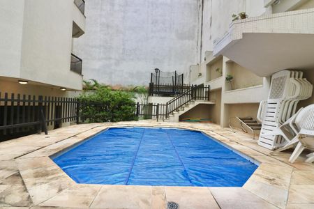 Apartamento à venda com 200m², 3 quartos e 3 vagasÁrea comum - Piscina
