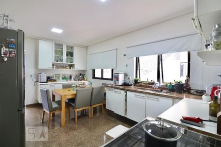 Apartamento à venda com 200m², 3 quartos e 3 vagasCozinha