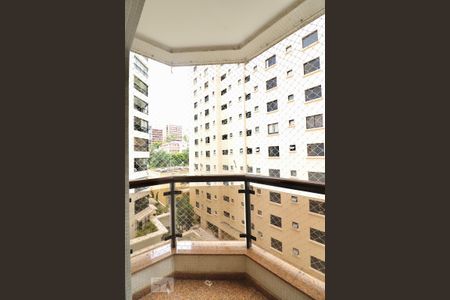 Apartamento à venda com 200m², 3 quartos e 3 vagasSuíte 3 - Varanda