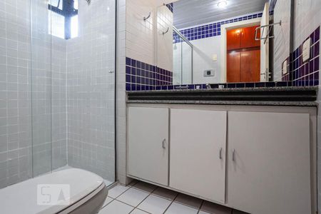 Apartamento para alugar com 50m², 1 quarto e sem vagaBanheiro da suíte 