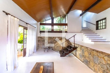 Sala de casa para alugar com 3 quartos, 200m² em Joá, Rio de Janeiro