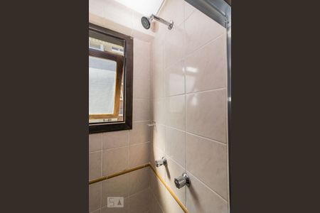 Apartamento à venda com 95m², 3 quartos e 2 vagas Apartamento à venda com 95m², 3 quartos e 2 vagasChuveiro