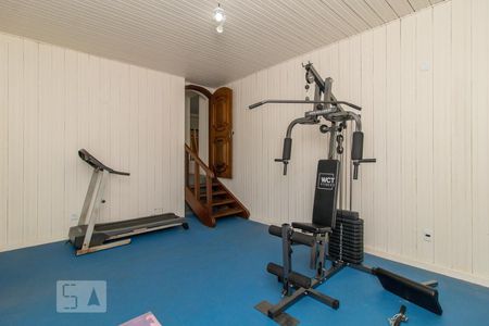 Casa para alugar com 420m², 4 quartos e 7 vagasAcademia