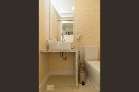 Casa para alugar com 420m², 4 quartos e 7 vagasLavabo