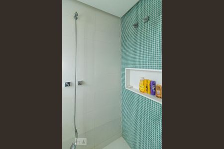 Casa para alugar com 420m², 4 quartos e 7 vagasDetalhe do Banheiro da Suíte 1