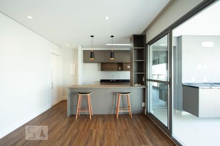 Sala de apartamento para alugar com 2 quartos, 95m² em Vila Olímpia, São Paulo
