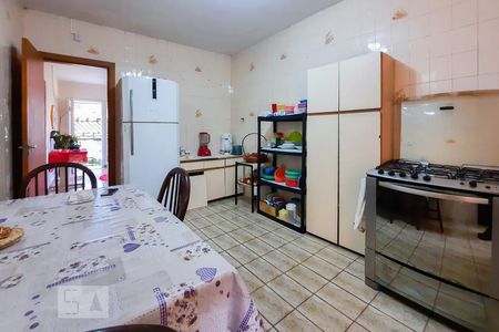 Casa à venda com 204m², 2 quartos e 2 vagasCozinha