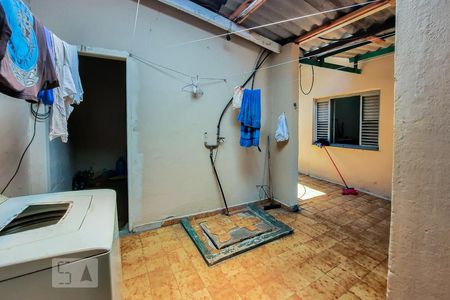 Casa à venda com 204m², 2 quartos e 2 vagasÁrea de Serviço