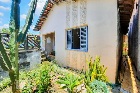 Casa à venda com 204m², 2 quartos e 2 vagasQuintal