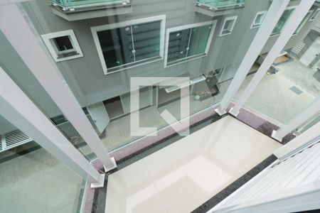 Casa de condomínio para alugar com 83m², 2 quartos e 1 vagaSacada do quarto 1