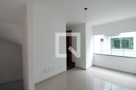 Sala de casa de condomínio à venda com 2 quartos, 83m² em Penha de França, São Paulo