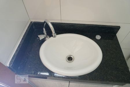 Apartamento para alugar com 45m², 2 quartos e sem vagaBanheiro