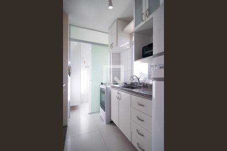 Cozinha de apartamento para alugar com 1 quarto, 45m² em Bela Vista, São Paulo