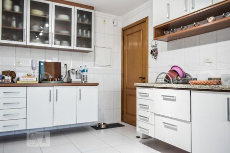 Apartamento à venda com 100m², 3 quartos e 2 vagasCozinha 
