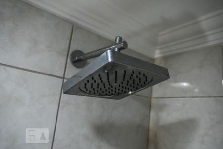 Apartamento à venda com 100m², 3 quartos e 2 vagasChuveiro