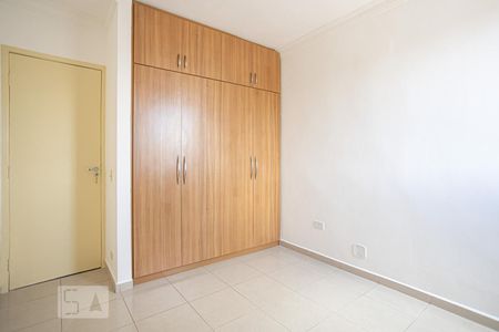 Quarto 1 de apartamento à venda com 2 quartos, 60m² em Umuarama, Osasco