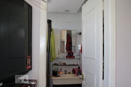 Apartamento à venda com 68m², 2 quartos e 1 vagasuíte