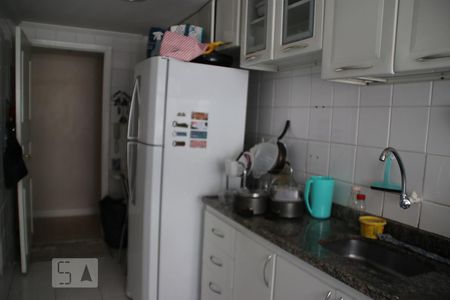 Apartamento à venda com 68m², 2 quartos e 1 vagaCozinha