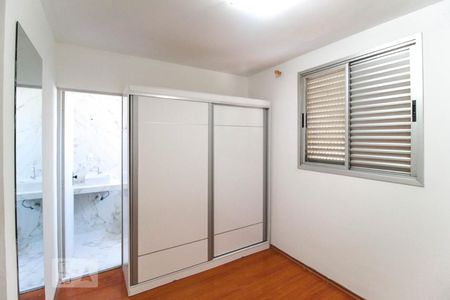 Quarto 1 de apartamento para alugar com 3 quartos, 62m² em Bosque da Saúde, São Paulo