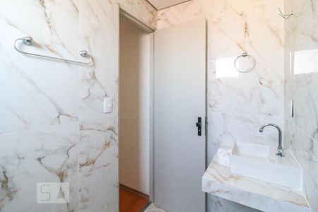 Apartamento para alugar com 62m², 3 quartos e 2 vagasBanheiro do quarto 1