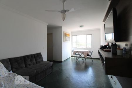 Sala de Apartamento com 2 quartos, 68m² Campo Belo